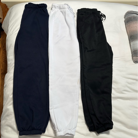 TRIO JOGGER SWEATPANTS SET - Picture 2 of 2